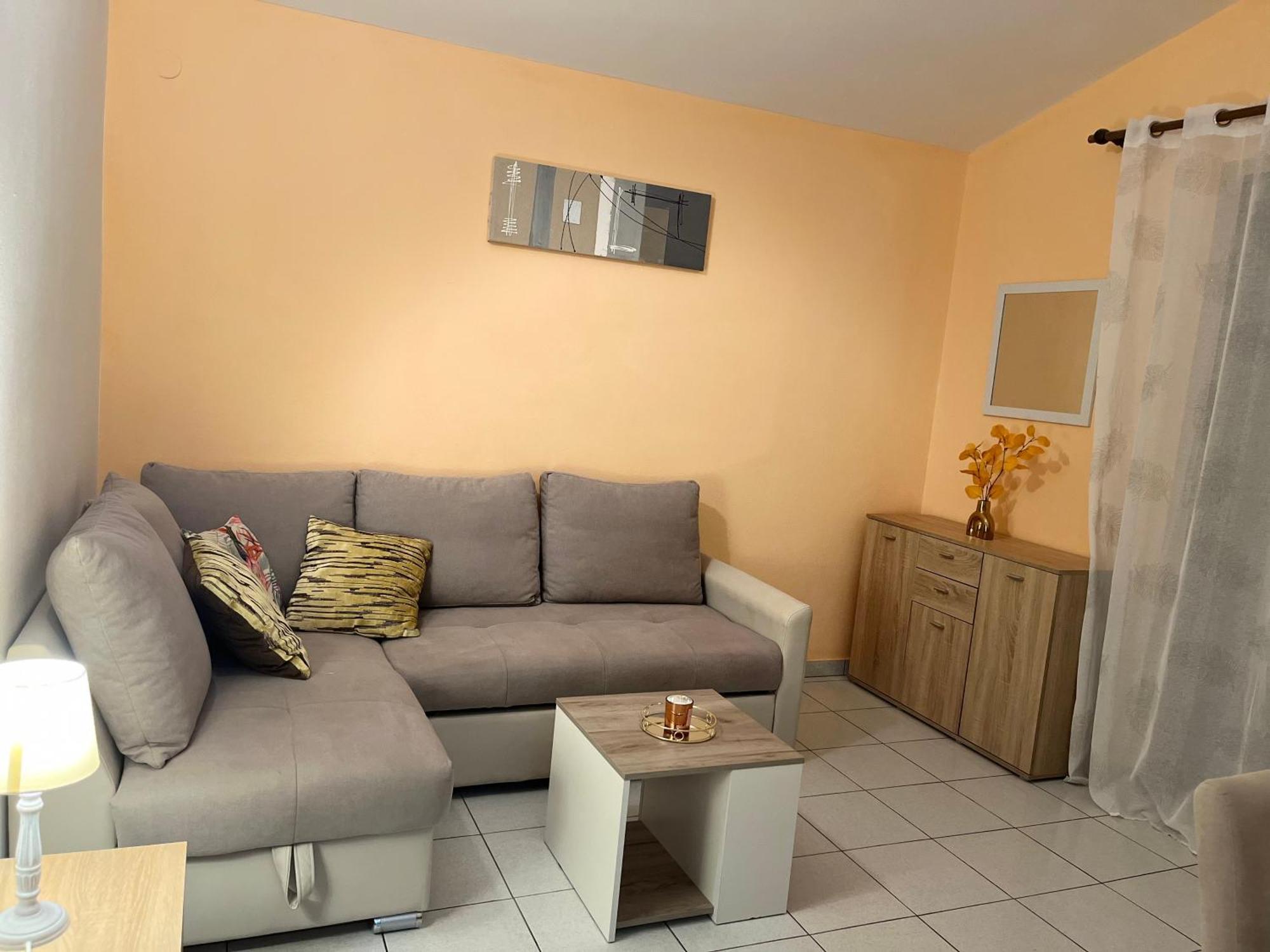 Apartments Villa Mirella 20 M From The Sea - Free Parking Trogir Buitenkant foto