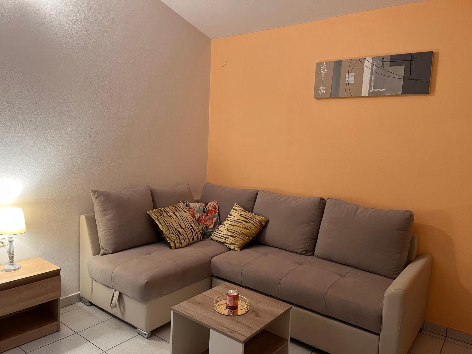 Apartments Villa Mirella 20 M From The Sea - Free Parking Trogir Buitenkant foto