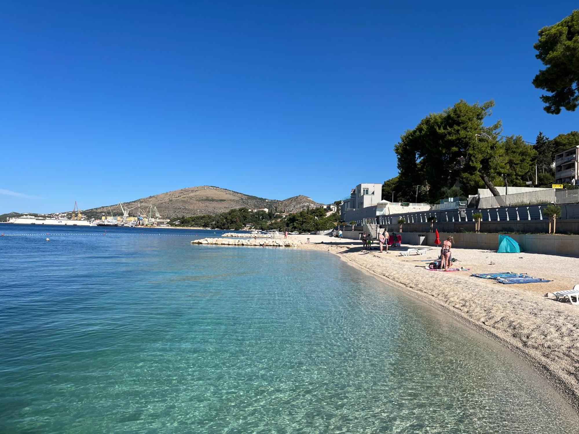 Apartments Villa Mirella 20 M From The Sea - Free Parking Trogir Buitenkant foto