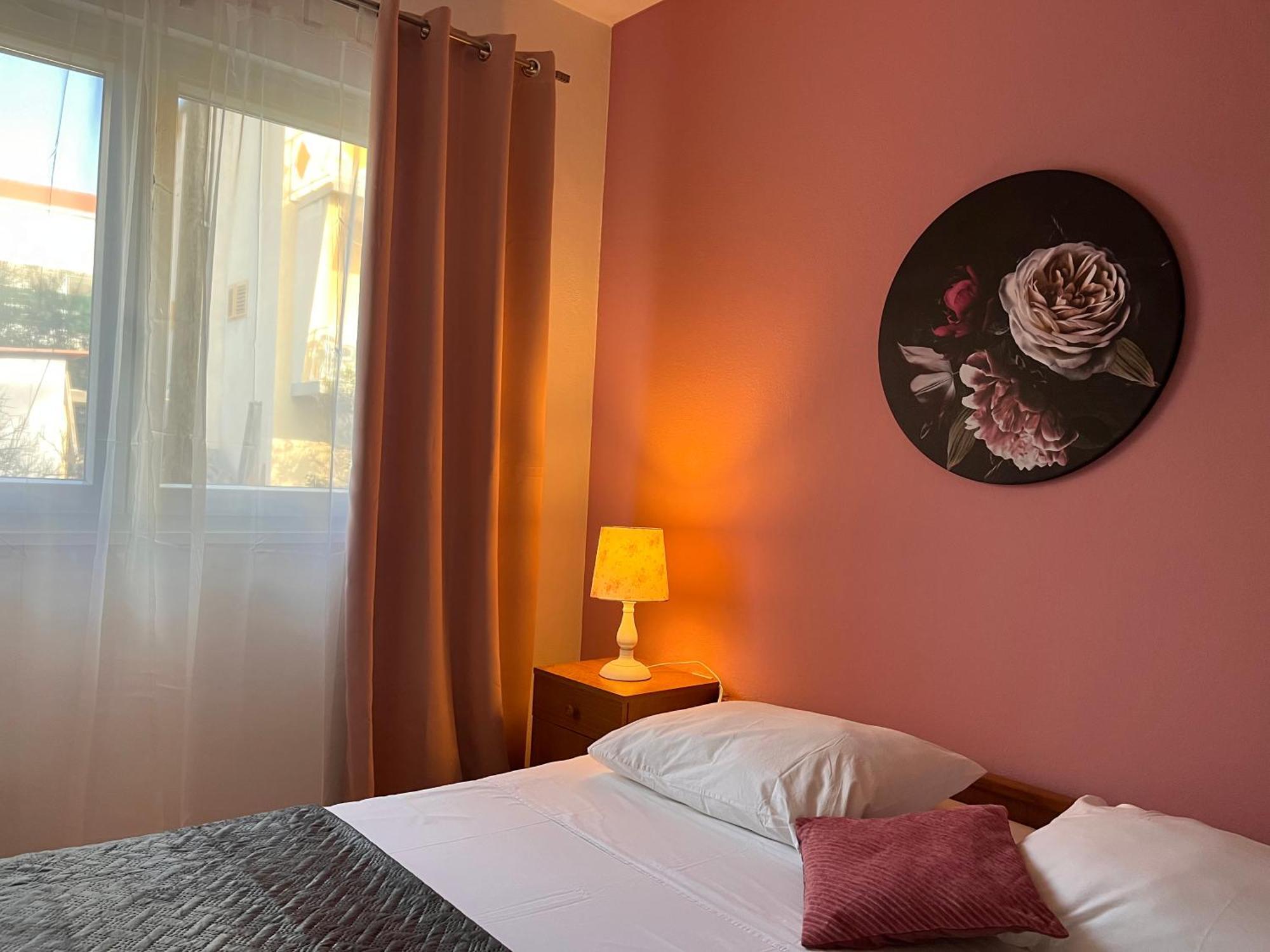 Apartments Villa Mirella 20 M From The Sea - Free Parking Trogir Buitenkant foto