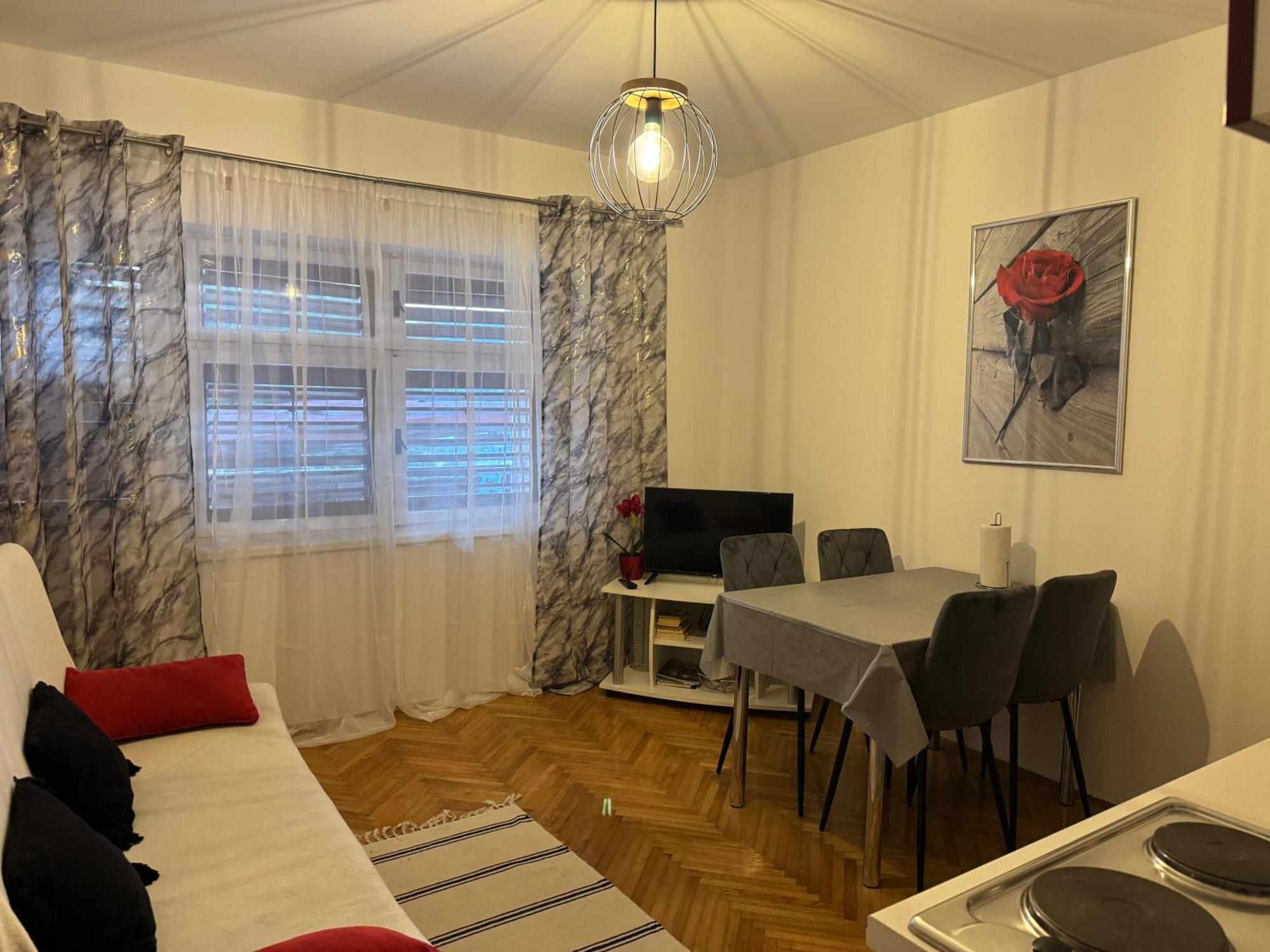 Apartments Villa Mirella 20 M From The Sea - Free Parking Trogir Buitenkant foto